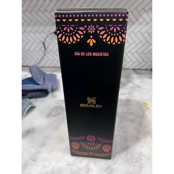Stanley Quencher H2.0 30oz Midnight Catrina Día de Muertos Tumbler NIB Limited - Picture 4 of 11